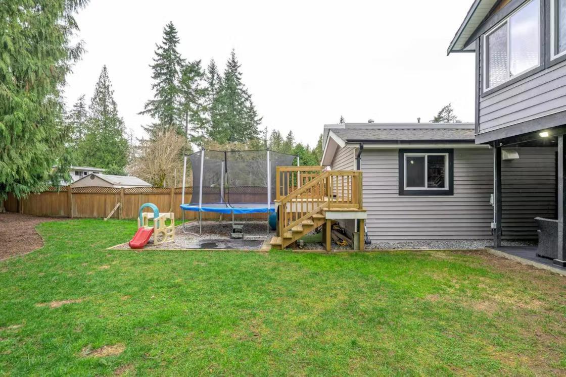 Private 1 Bedroom In Brookswood Langley Exterior foto